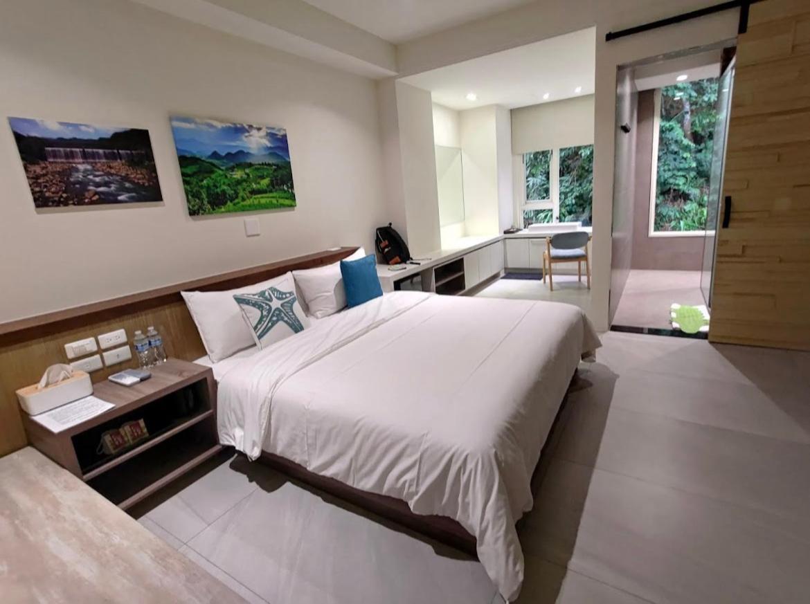 Lake B&B Yuchi Ngoại thất bức ảnh