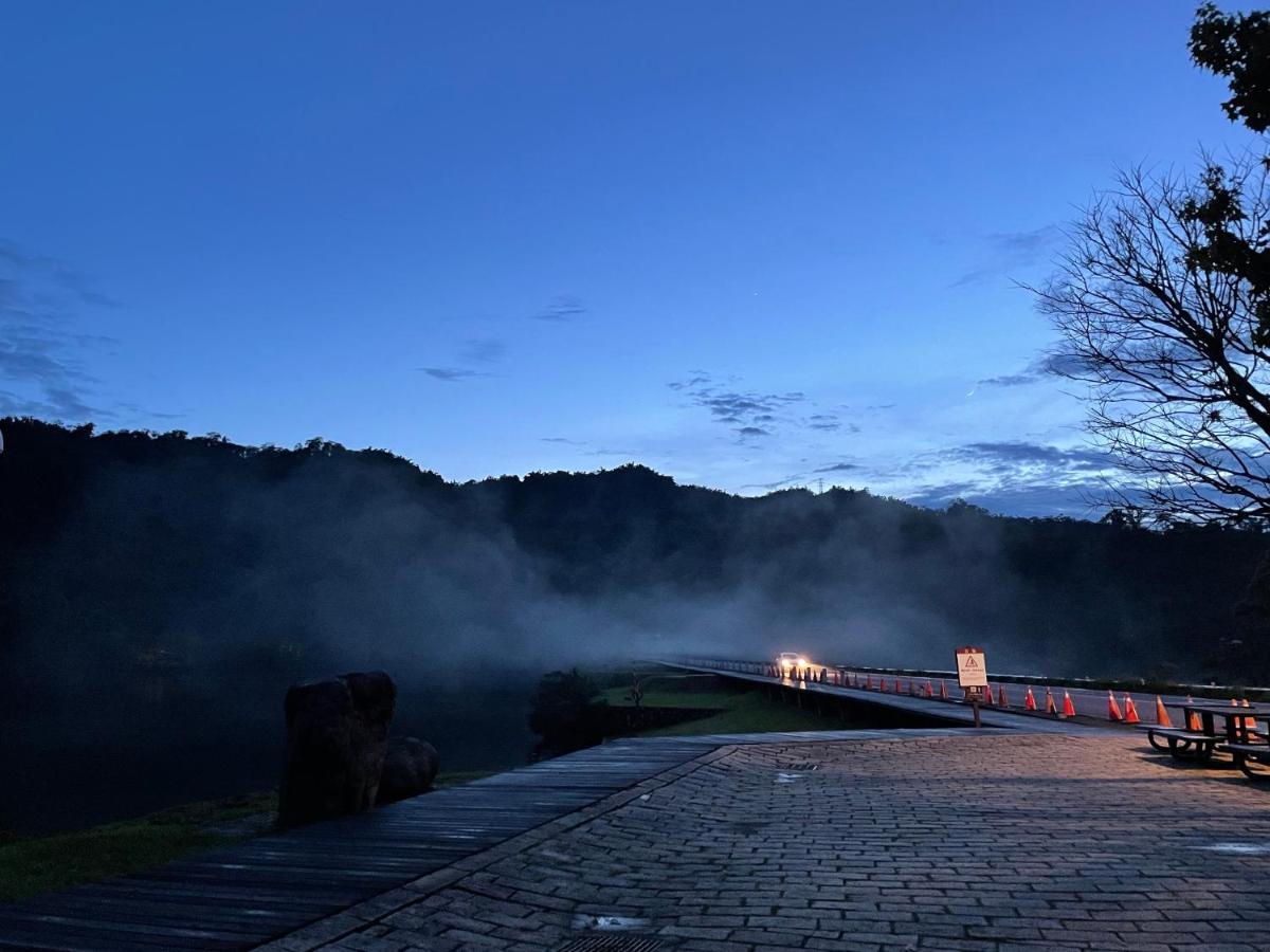 Lake B&B Yuchi Ngoại thất bức ảnh